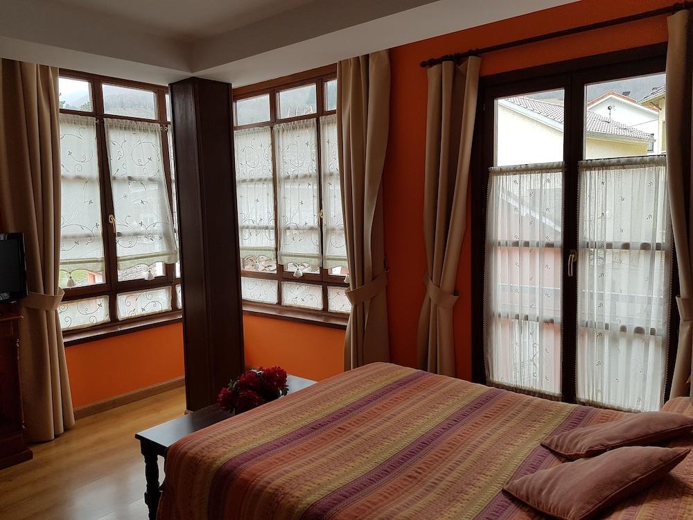Hotel Rural La Plaza 캄포데카쏘 외부 사진