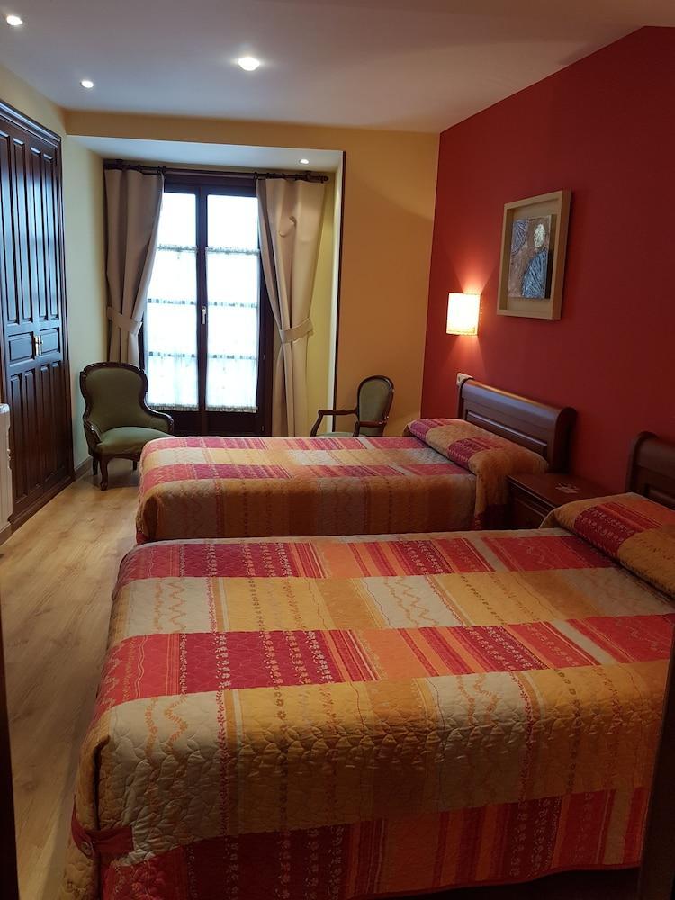 Hotel Rural La Plaza 캄포데카쏘 외부 사진