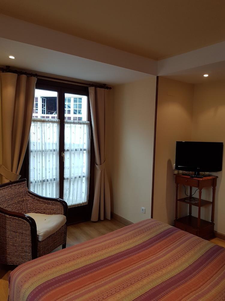 Hotel Rural La Plaza 캄포데카쏘 외부 사진