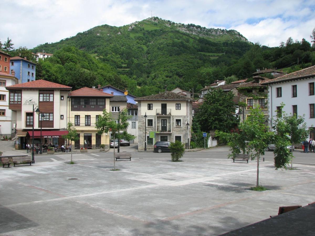 Hotel Rural La Plaza 캄포데카쏘 외부 사진