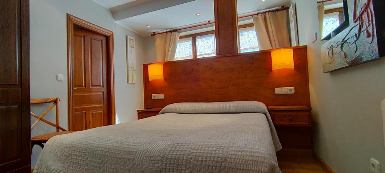 Hotel Rural La Plaza 캄포데카쏘 외부 사진