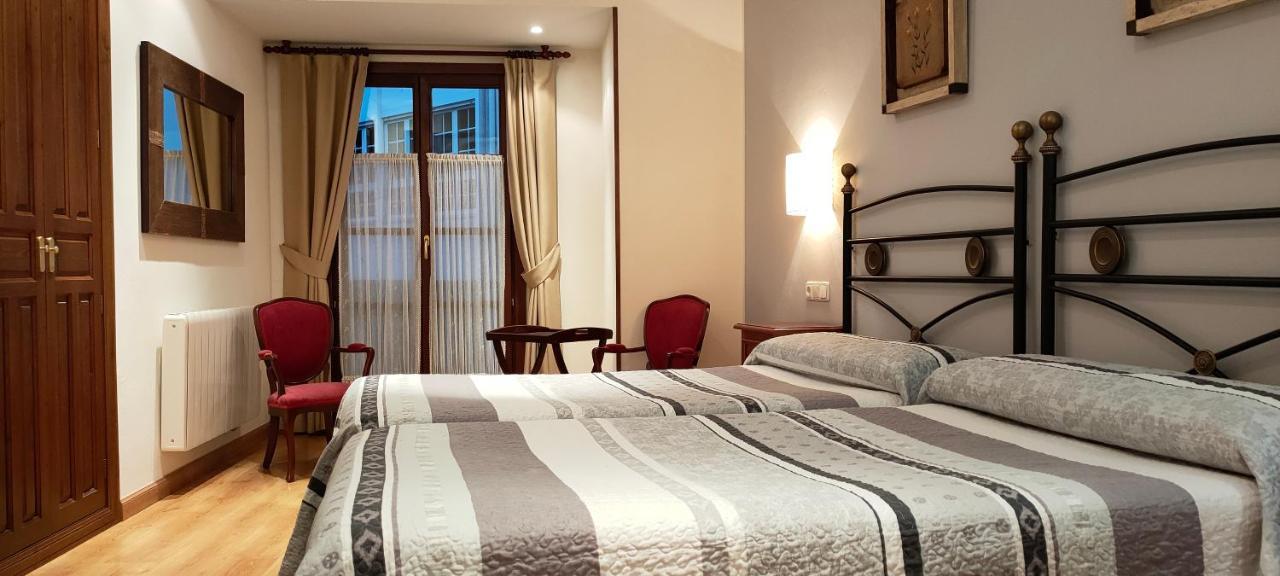 Hotel Rural La Plaza 캄포데카쏘 외부 사진