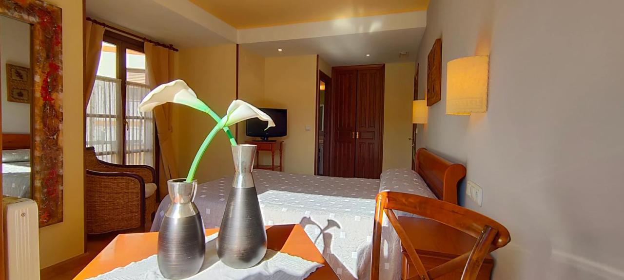 Hotel Rural La Plaza 캄포데카쏘 외부 사진