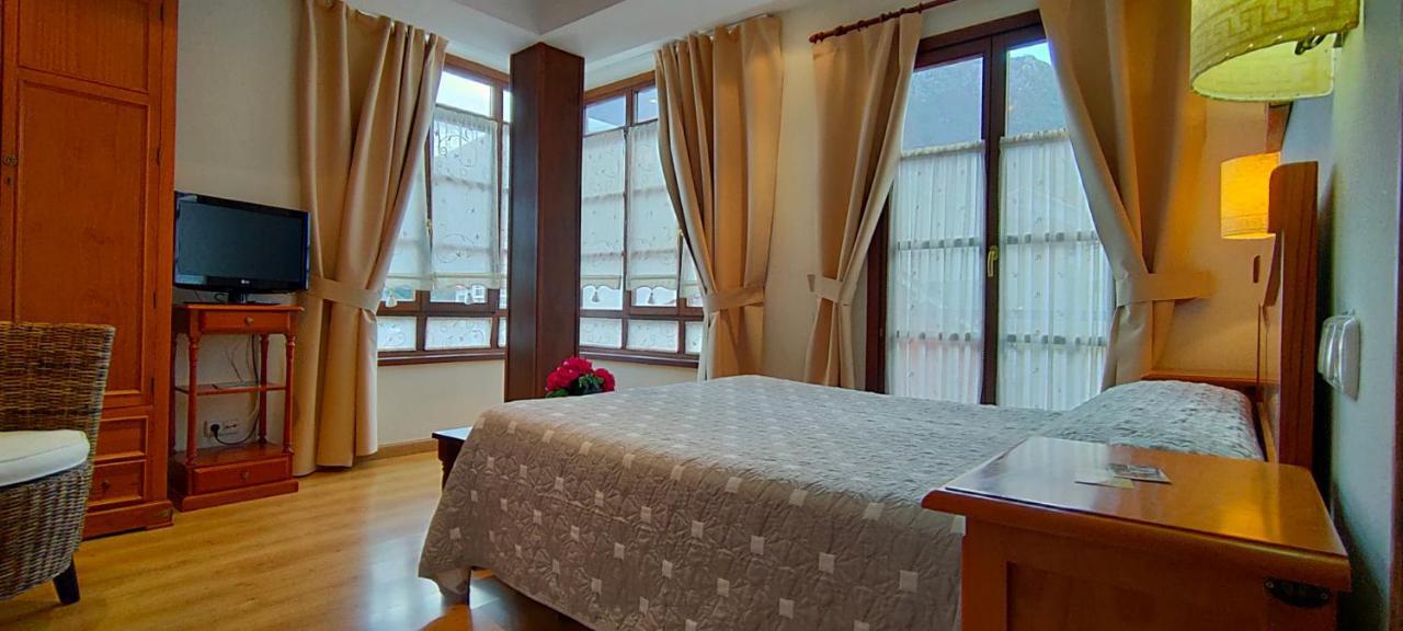 Hotel Rural La Plaza 캄포데카쏘 외부 사진