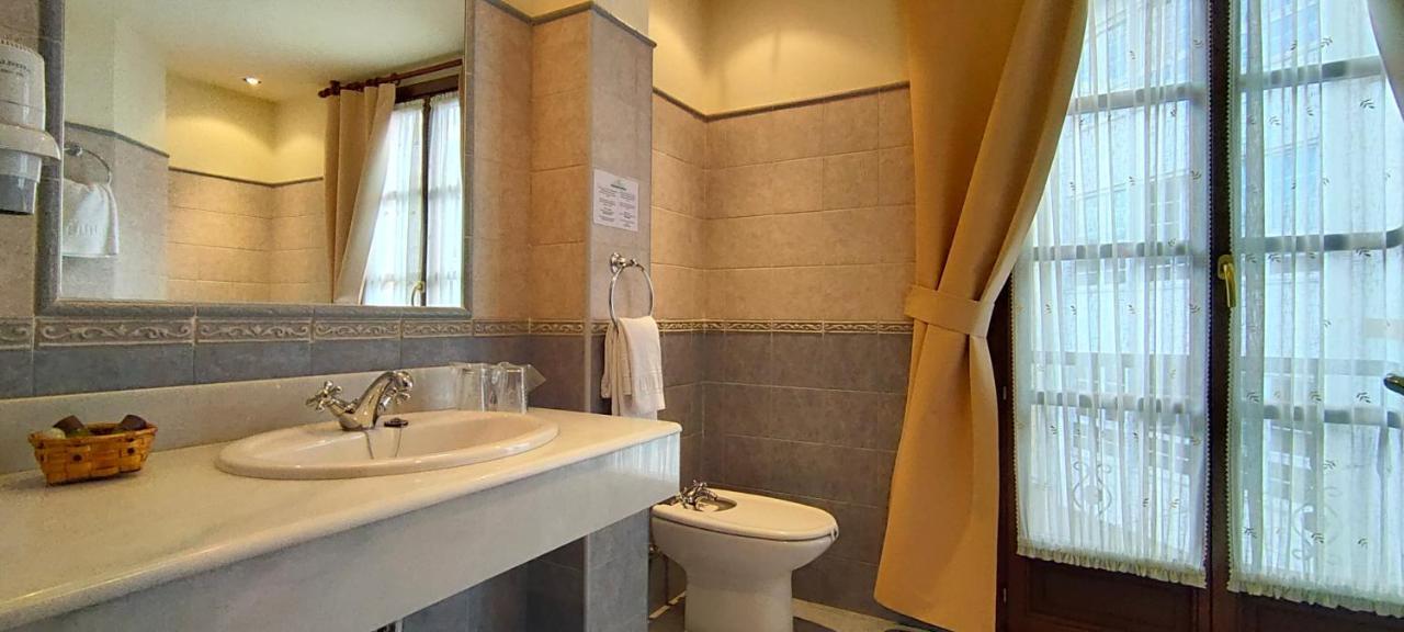 Hotel Rural La Plaza 캄포데카쏘 외부 사진