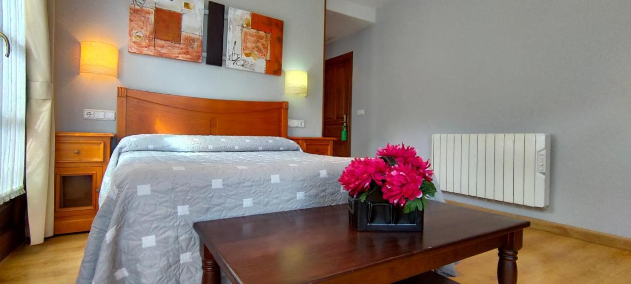 Hotel Rural La Plaza 캄포데카쏘 외부 사진